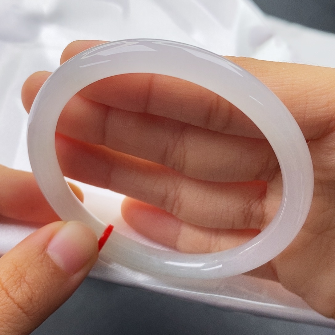 翡翠未镶嵌手镯（圆镯）5657圈