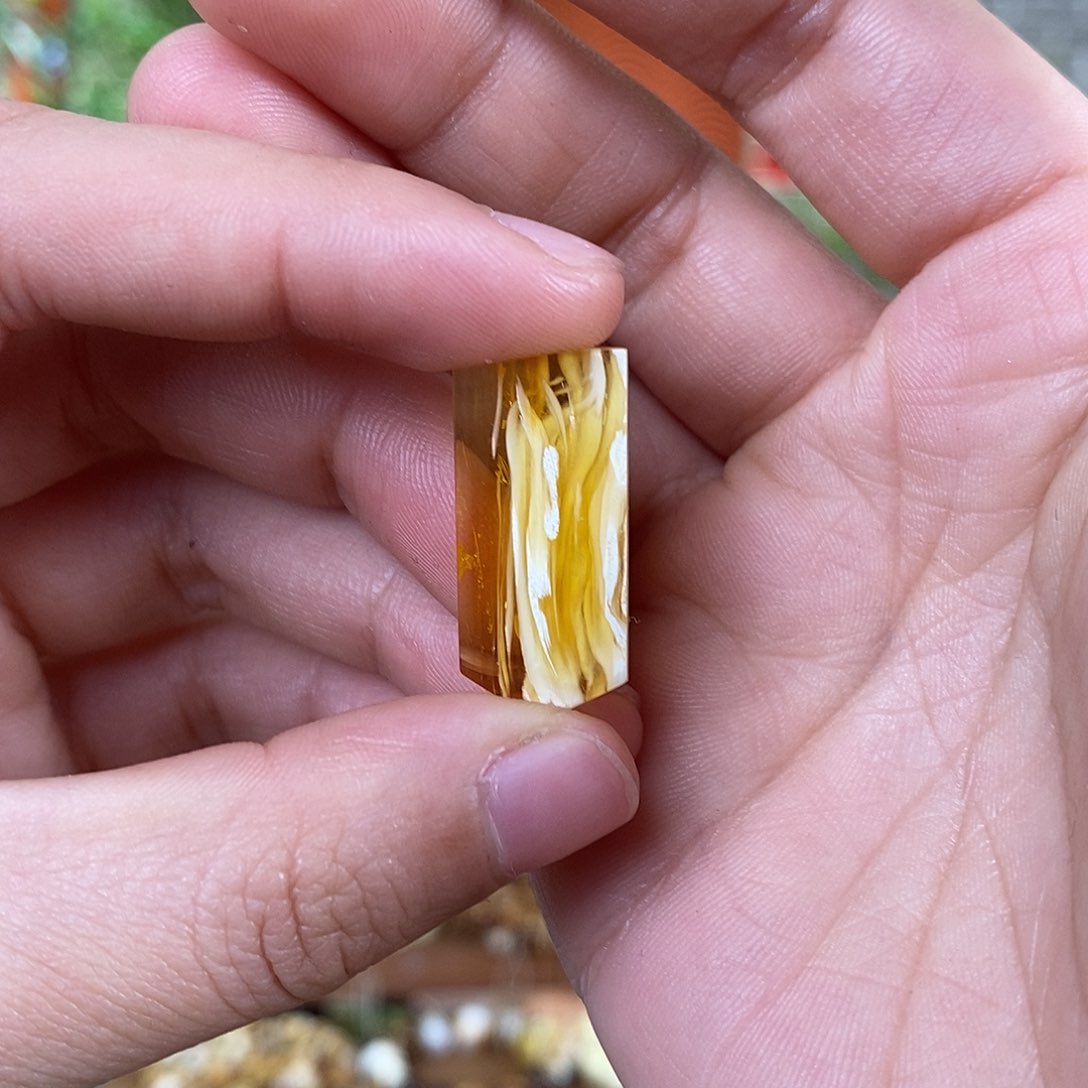 蜜蜡裸石未镶嵌蜜蜡盾牌