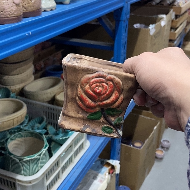 花盆单场满9.9发货9×7.5瑕疵