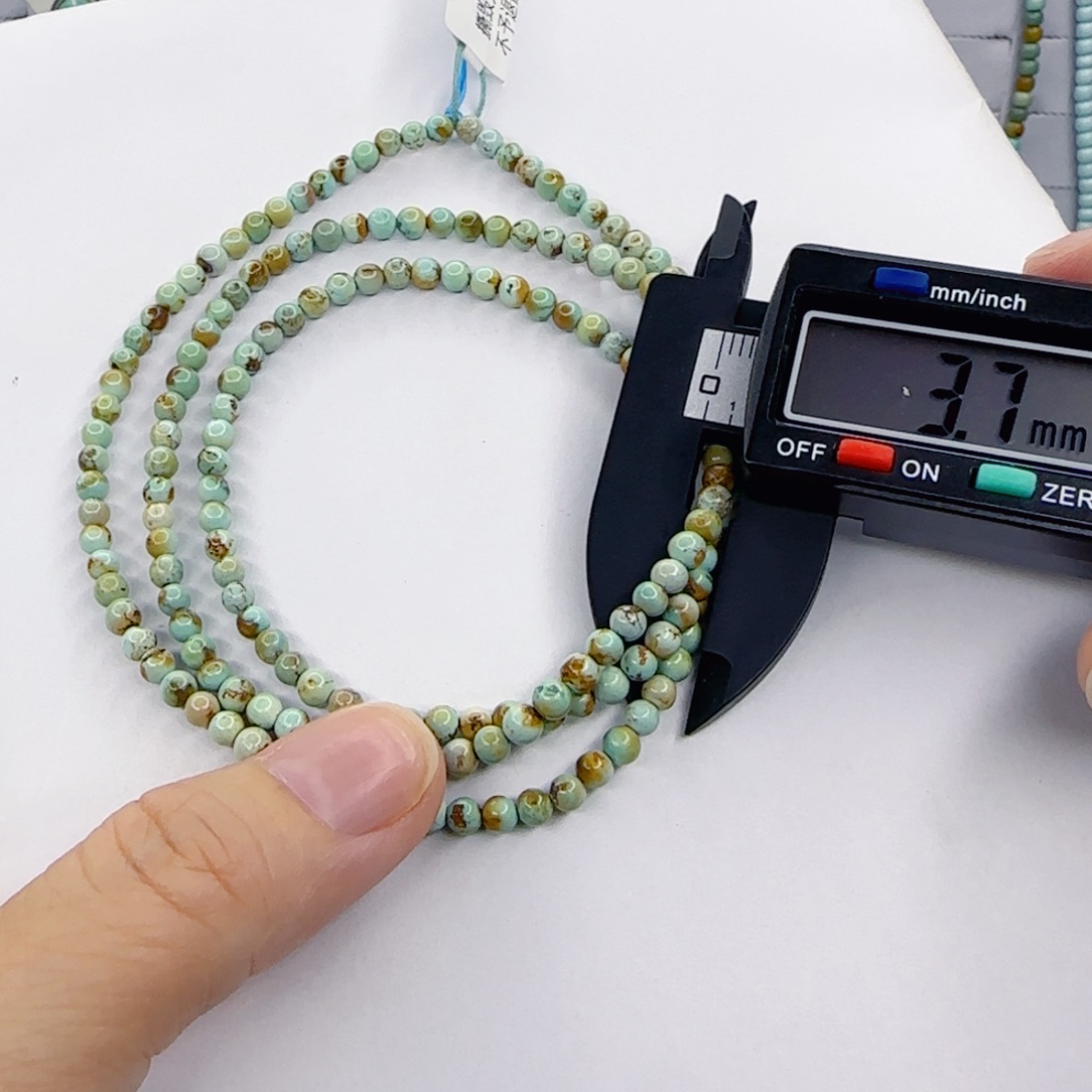 绿松石未镶嵌颈饰