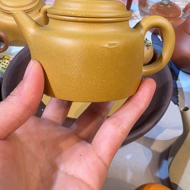 紫砂茶壶黄金段。150cc剑流德中 