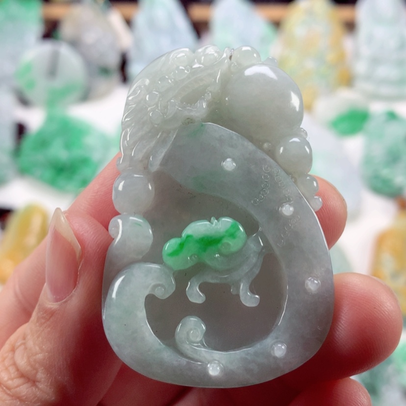 【闪购商品】翡翠吊坠(不含链)未镶嵌