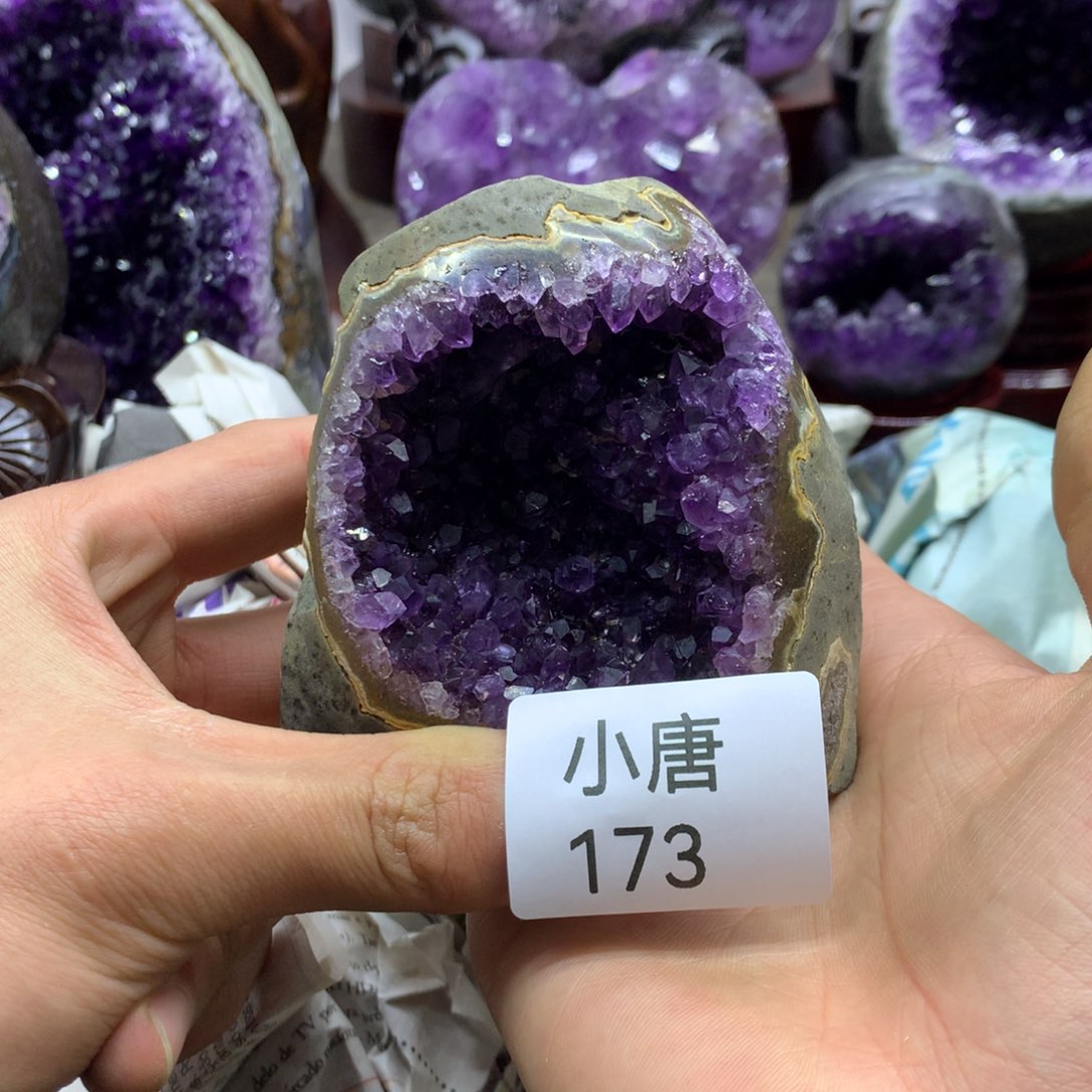 紫晶大型摆件（非配饰）未镶嵌