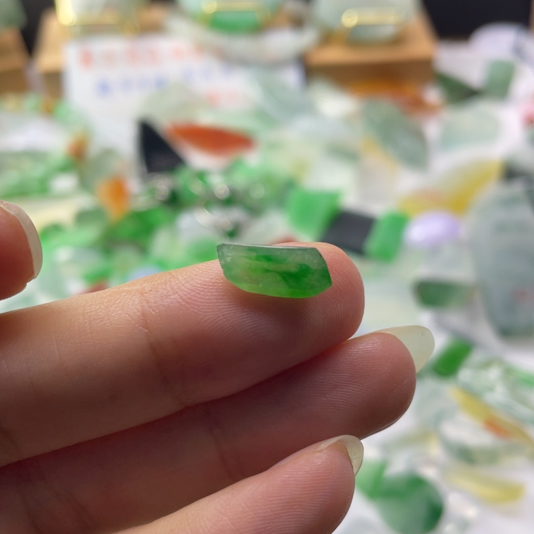 定制翡翠未镶嵌天然缅甸翡翠