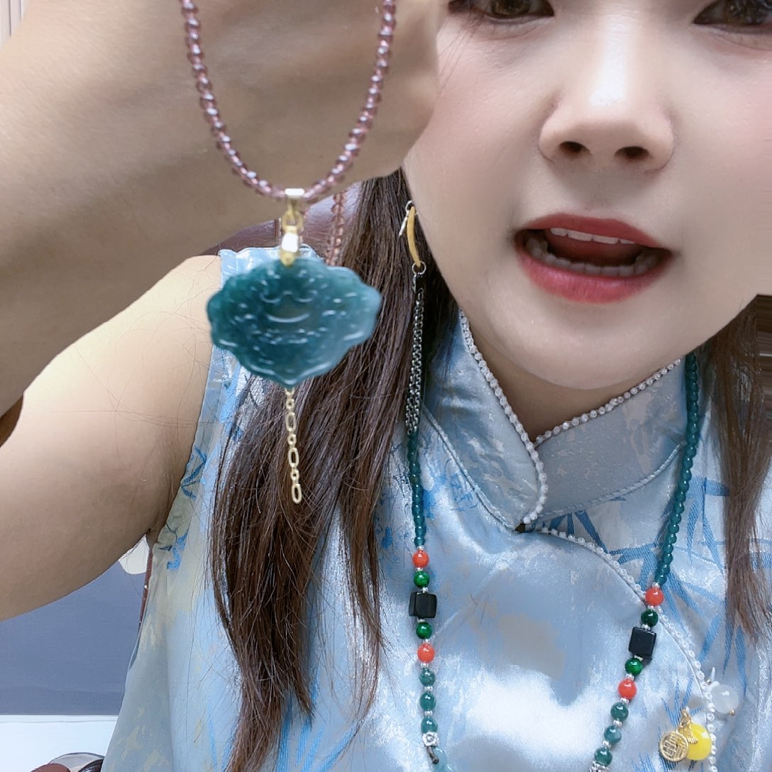 【闪购商品】翡翠未镶嵌耳饰