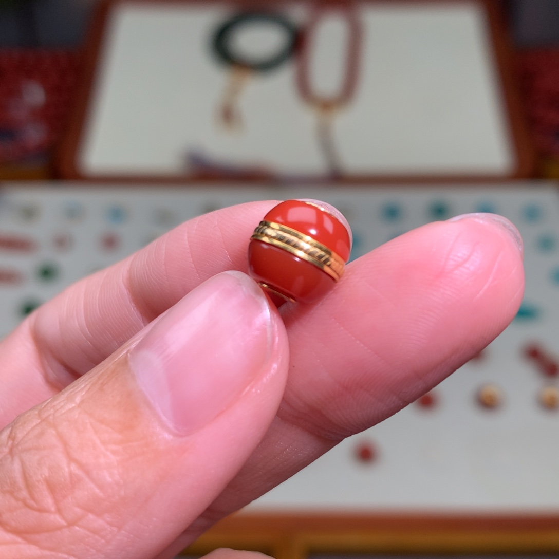 南红玛瑙颈饰未镶嵌