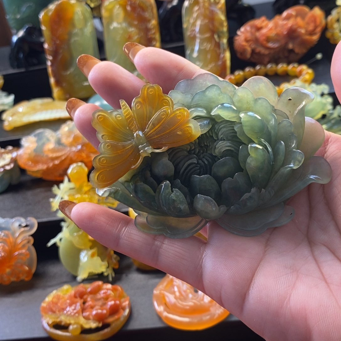 蛇纹石玉颈饰未镶嵌入*