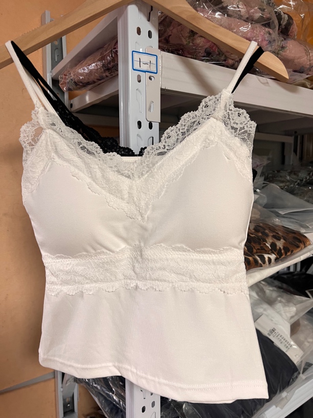 垫小吊带女内搭外穿性感美背上衣蕾丝女款网红舒适时尚百搭打底