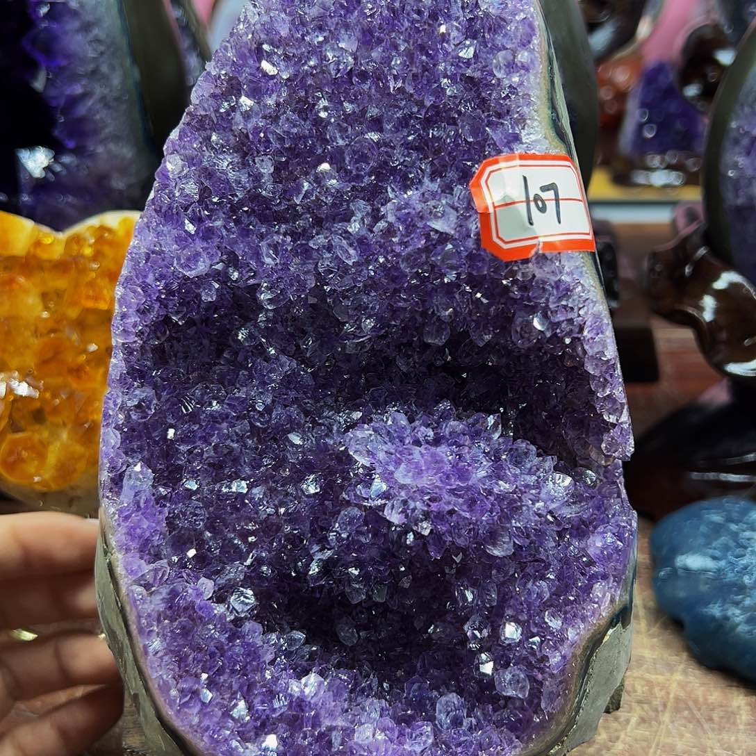 水晶大型摆件未镶嵌