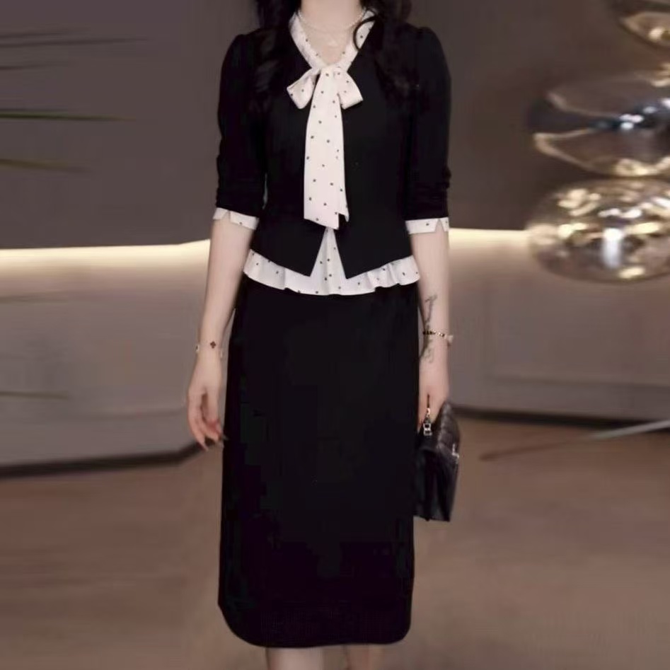 5603#温柔风拼接连衣裙女2025年春秋季修身显瘦减龄中长款裙子