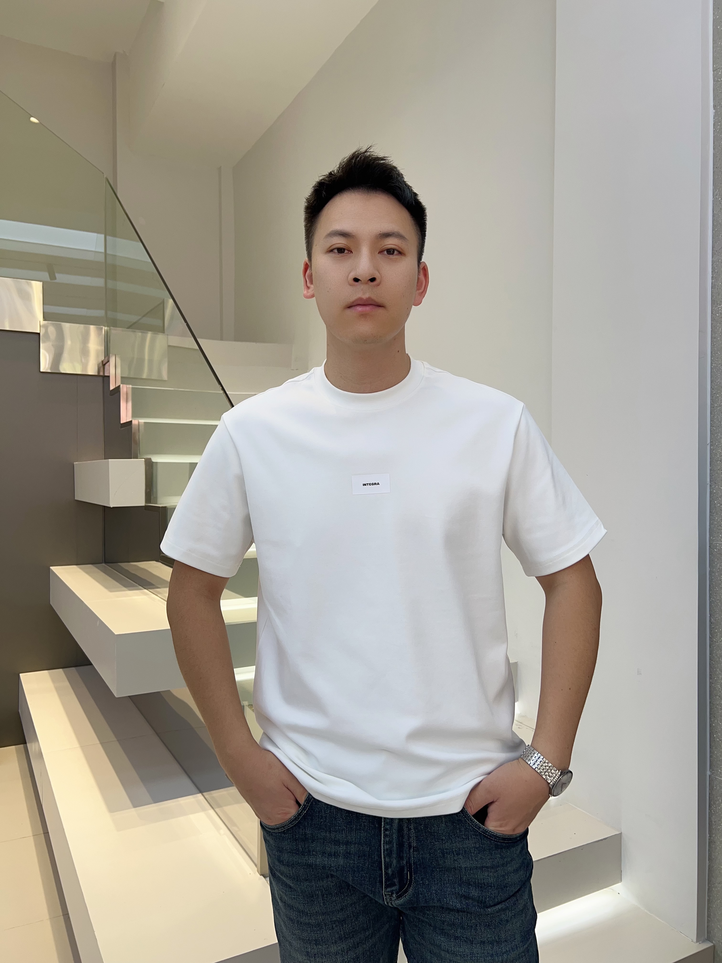 秋季莫代尔圆领小标短袖T恤休闲简约男款878