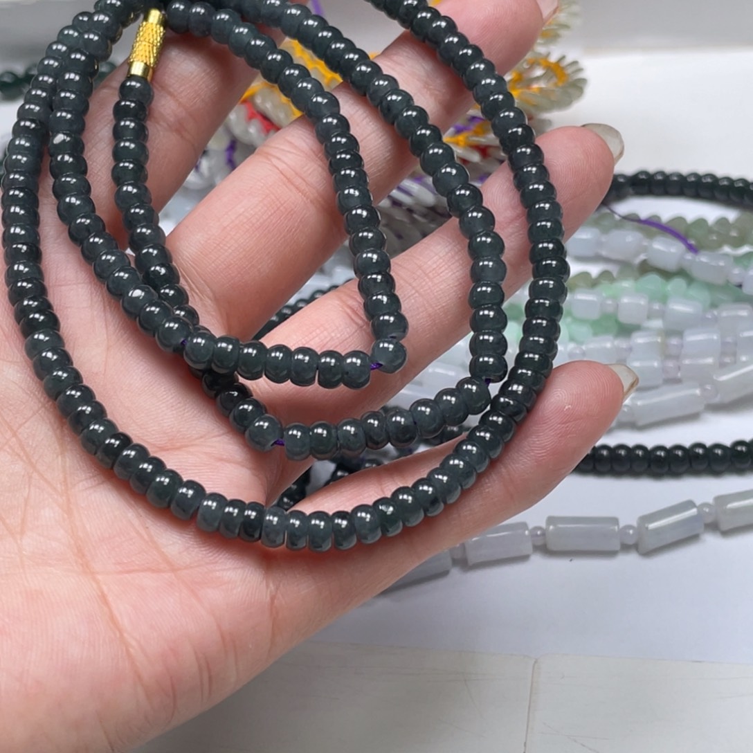 翡翠散珠翡翠吊坠