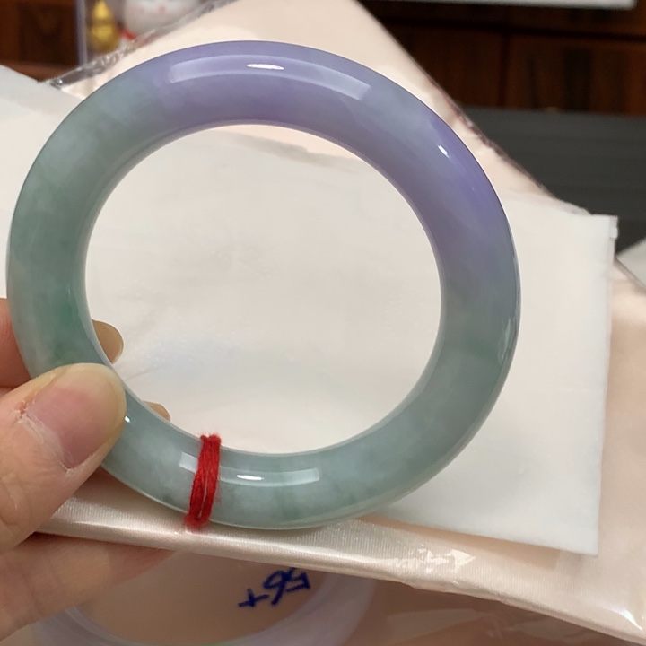 翡翠手镯未镶嵌翡翠手镯未镶嵌56.1圈口