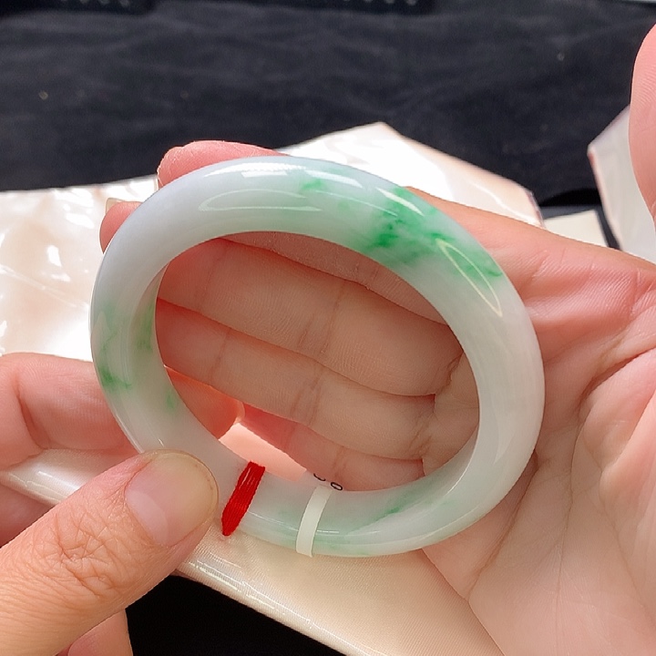 翡翠未镶嵌手镯手镯59