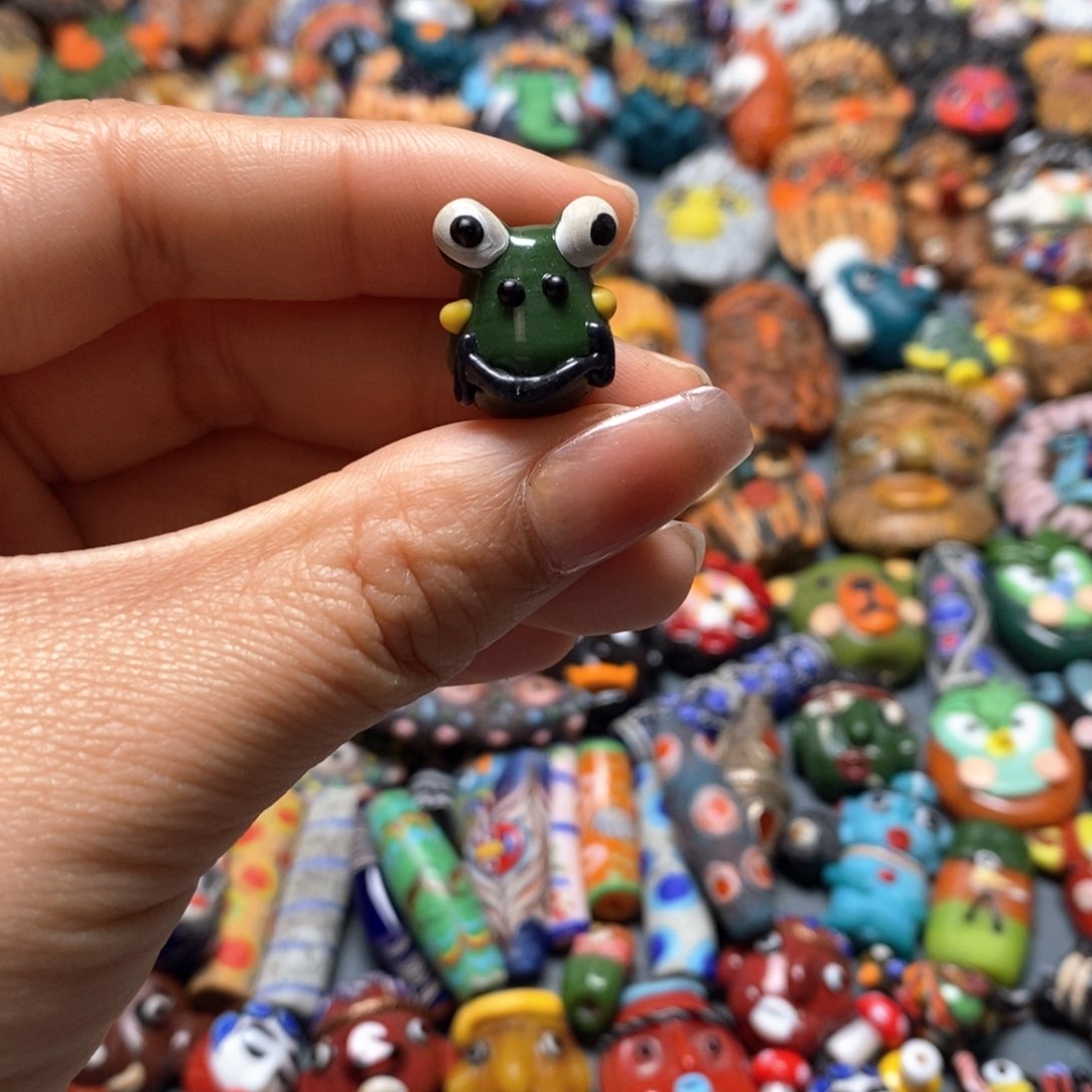 琉璃颈饰印度尼西亚青蛙头