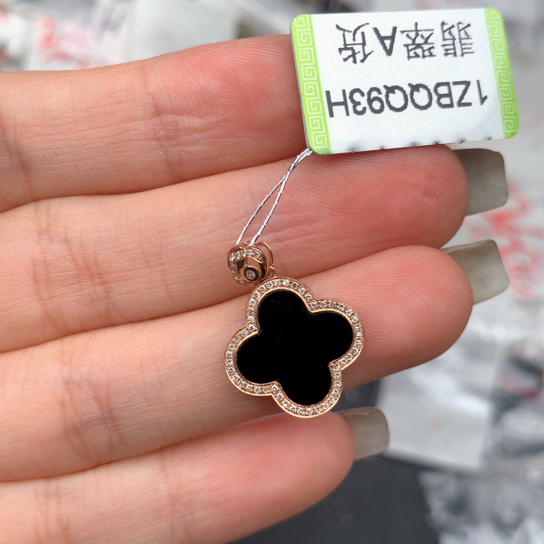 18K金镶嵌挂件翡翠