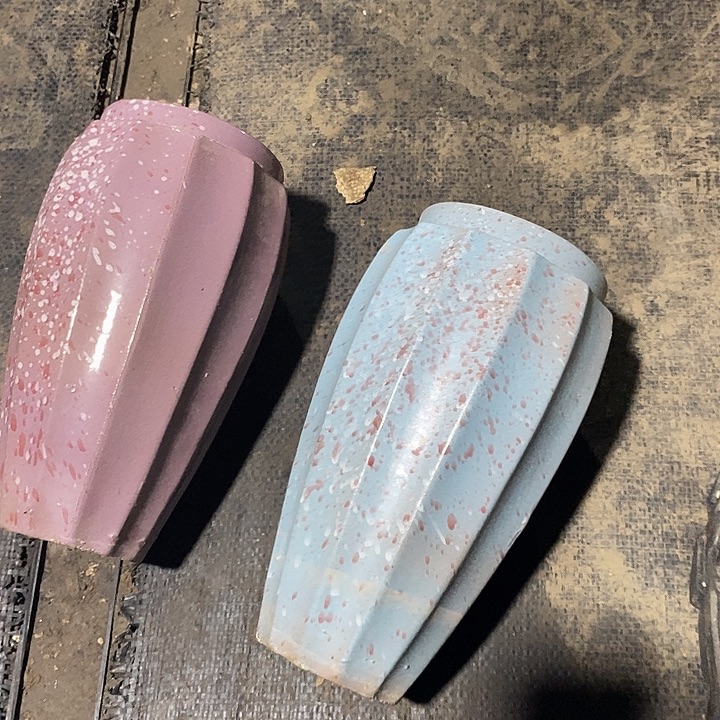 紫砂花盆。 高  23口14