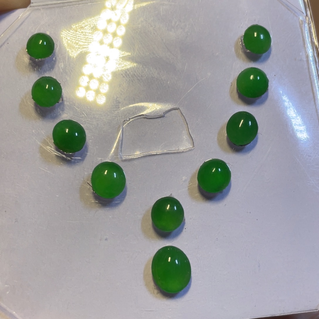 定制翡翠未镶嵌蛋面