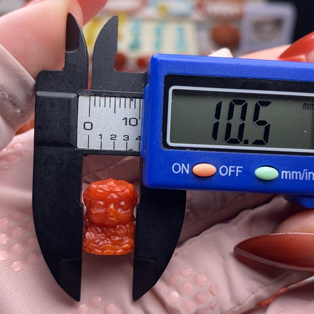 南红玛瑙配饰未镶嵌度母