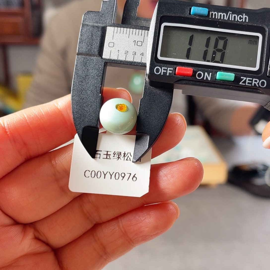 绿松石颈饰未镶嵌高*厮