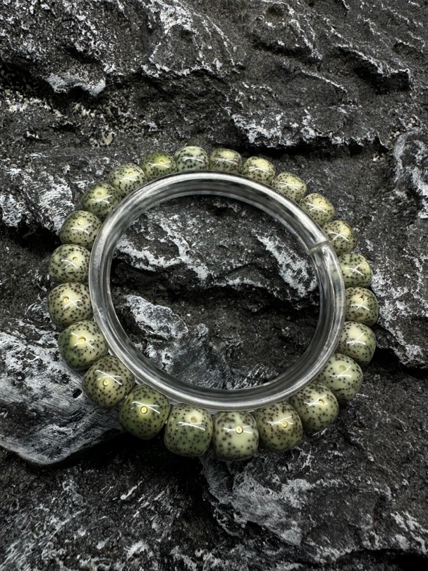 9X8星月菩提石玉料绿幽灵小细星单圈手串