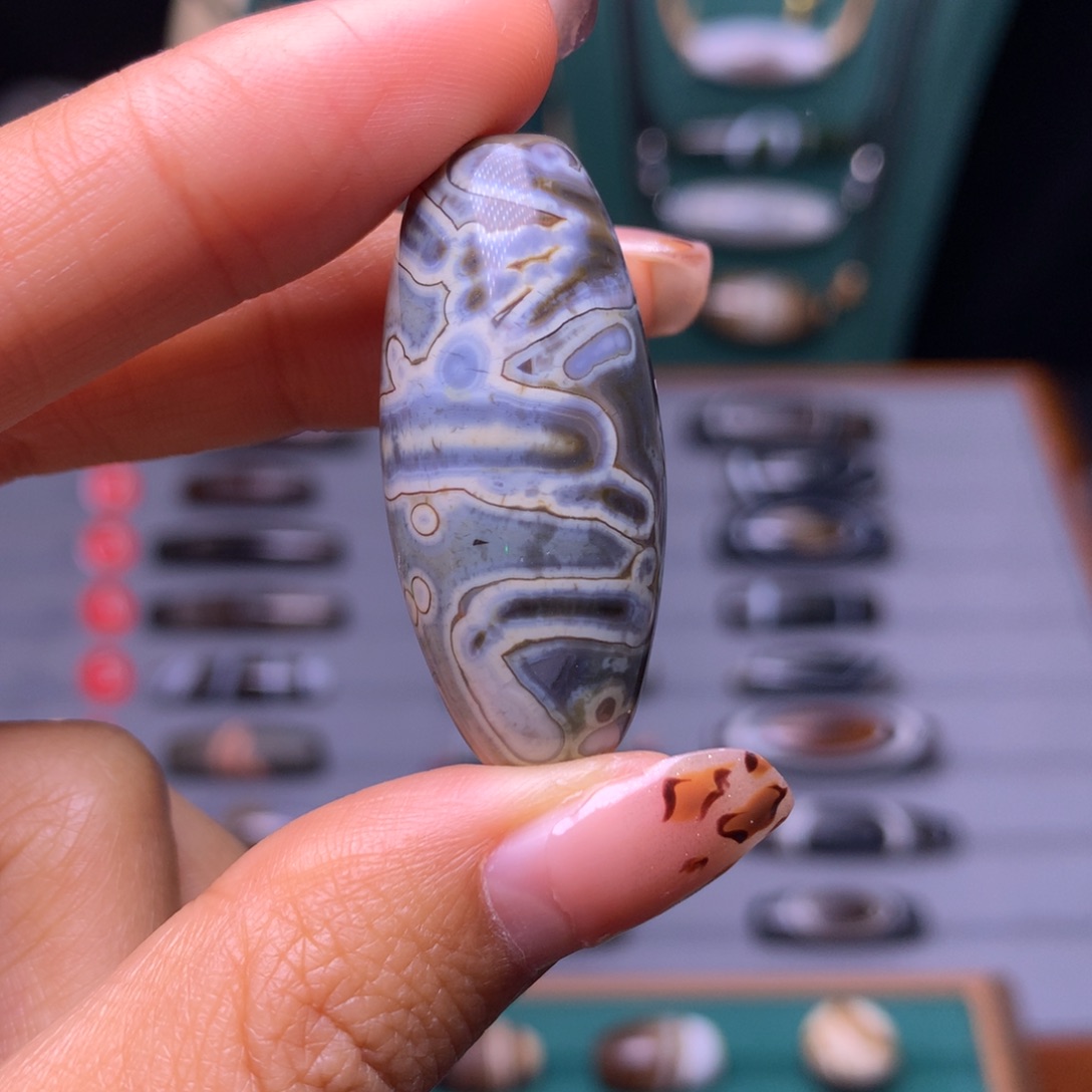 未镶嵌颈饰玛瑙/玉髓