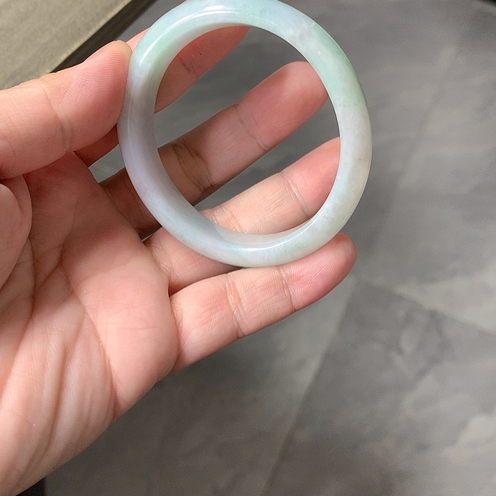 翡翠颈饰未镶嵌贵妃54