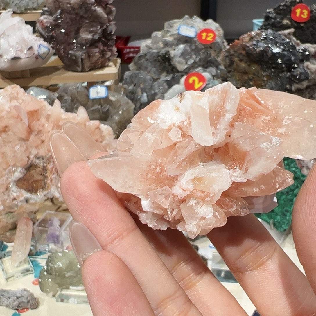 À***á石材a宝专拍粉羽毛