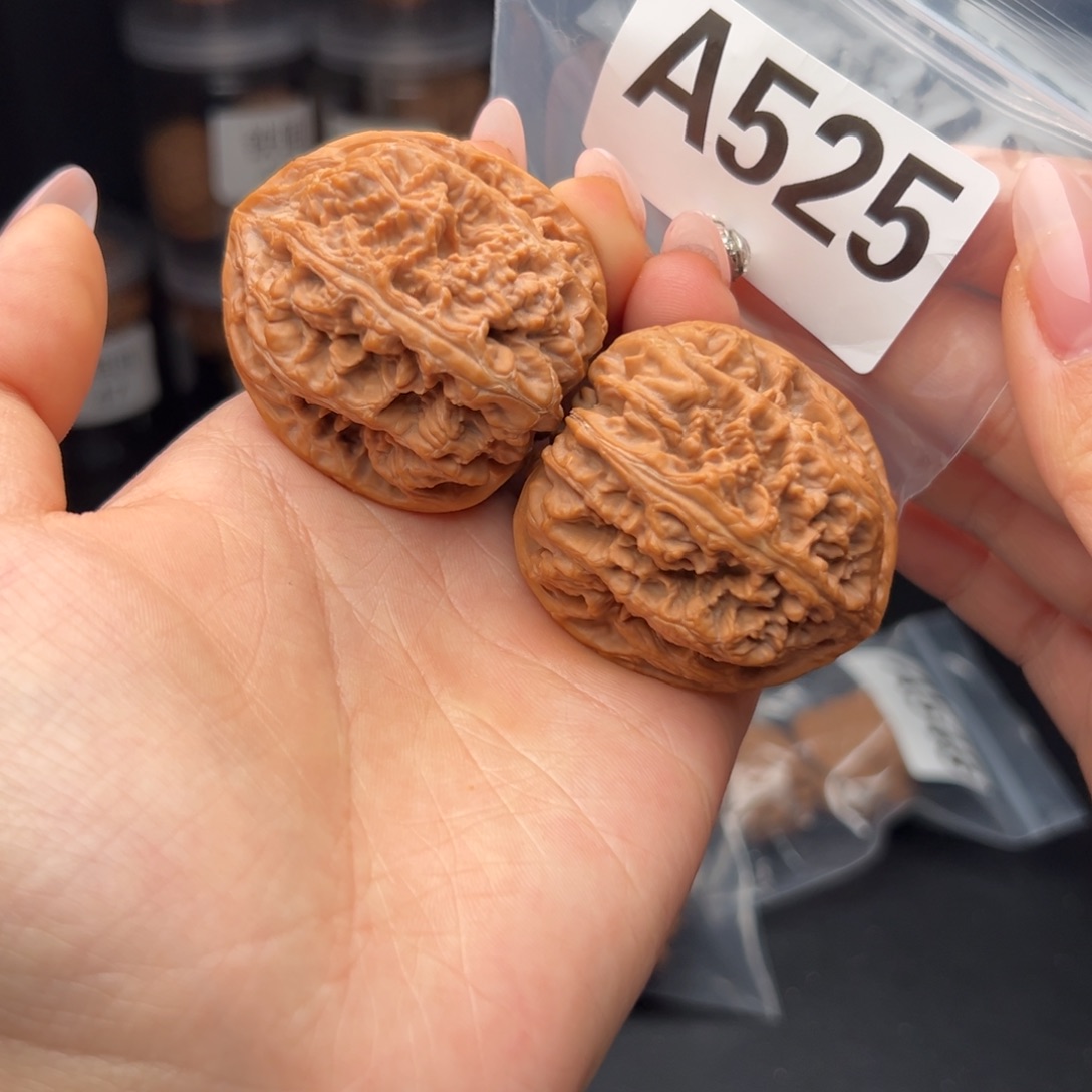 文玩核桃吊坠大粗筋44