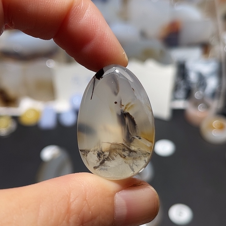 玛瑙/玉髓颈饰未镶嵌