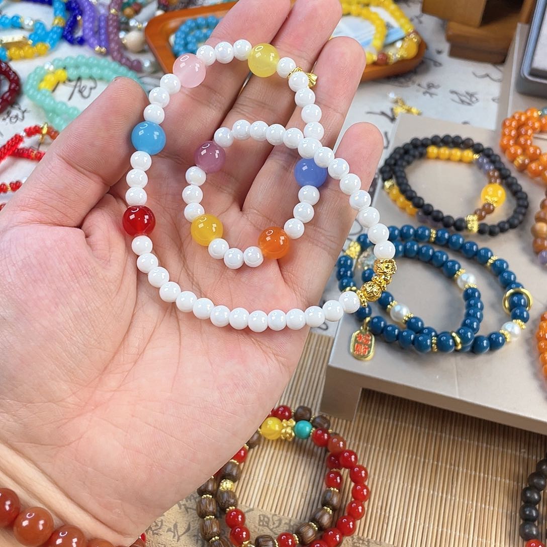 蛇纹石玉手饰银S925镀金镶嵌