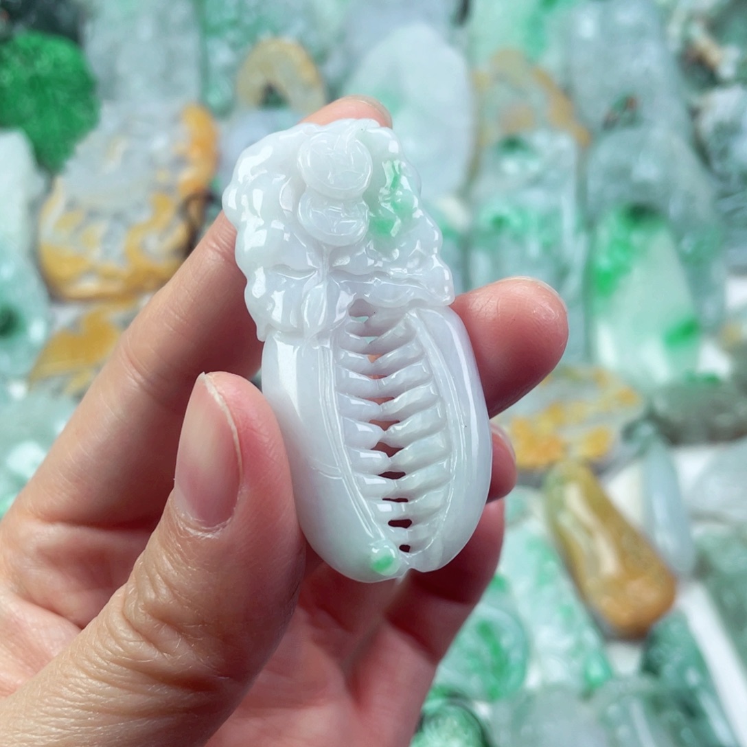 翡翠未镶嵌吊坠(不含链)