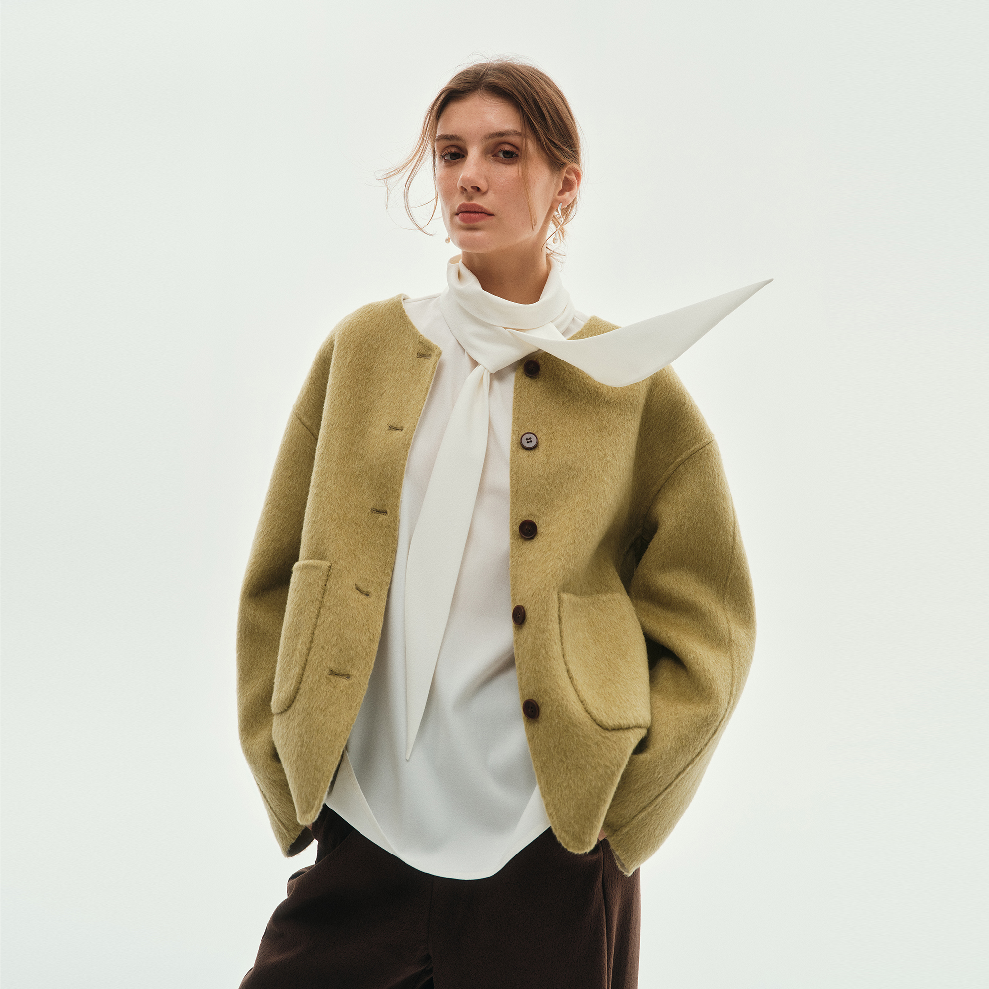 鲸乎极简通勤无领羊毛大衣女AB面25秋短款小个子单排扣毛呢外套