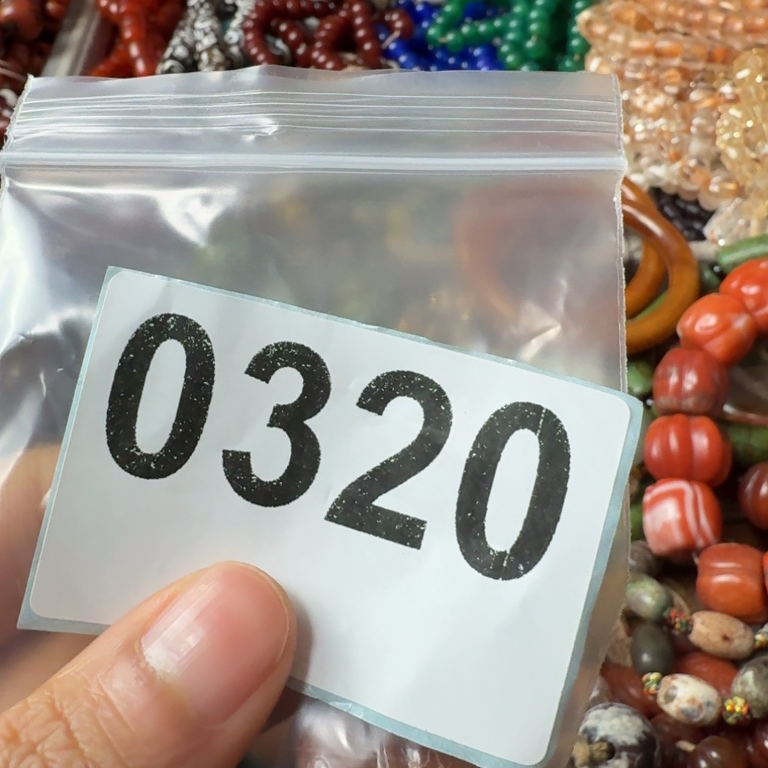 水***起玛瑙/玉髓未镶嵌颈饰