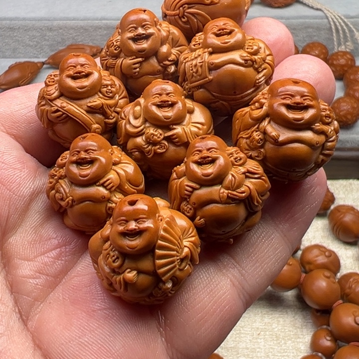 辉***0橄榄核手串橄榄核雕工艺制作