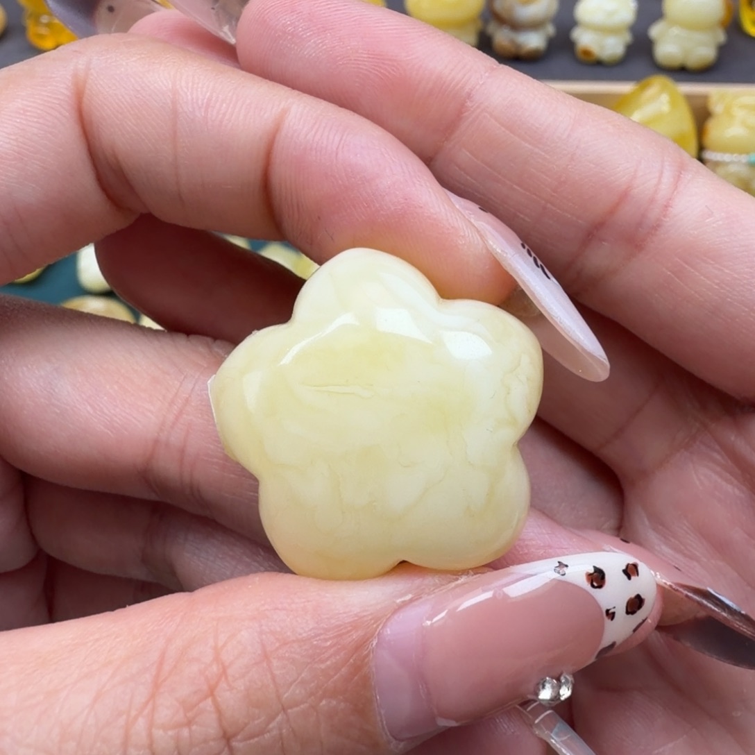 蜜蜡未镶嵌裸石蜜蜡