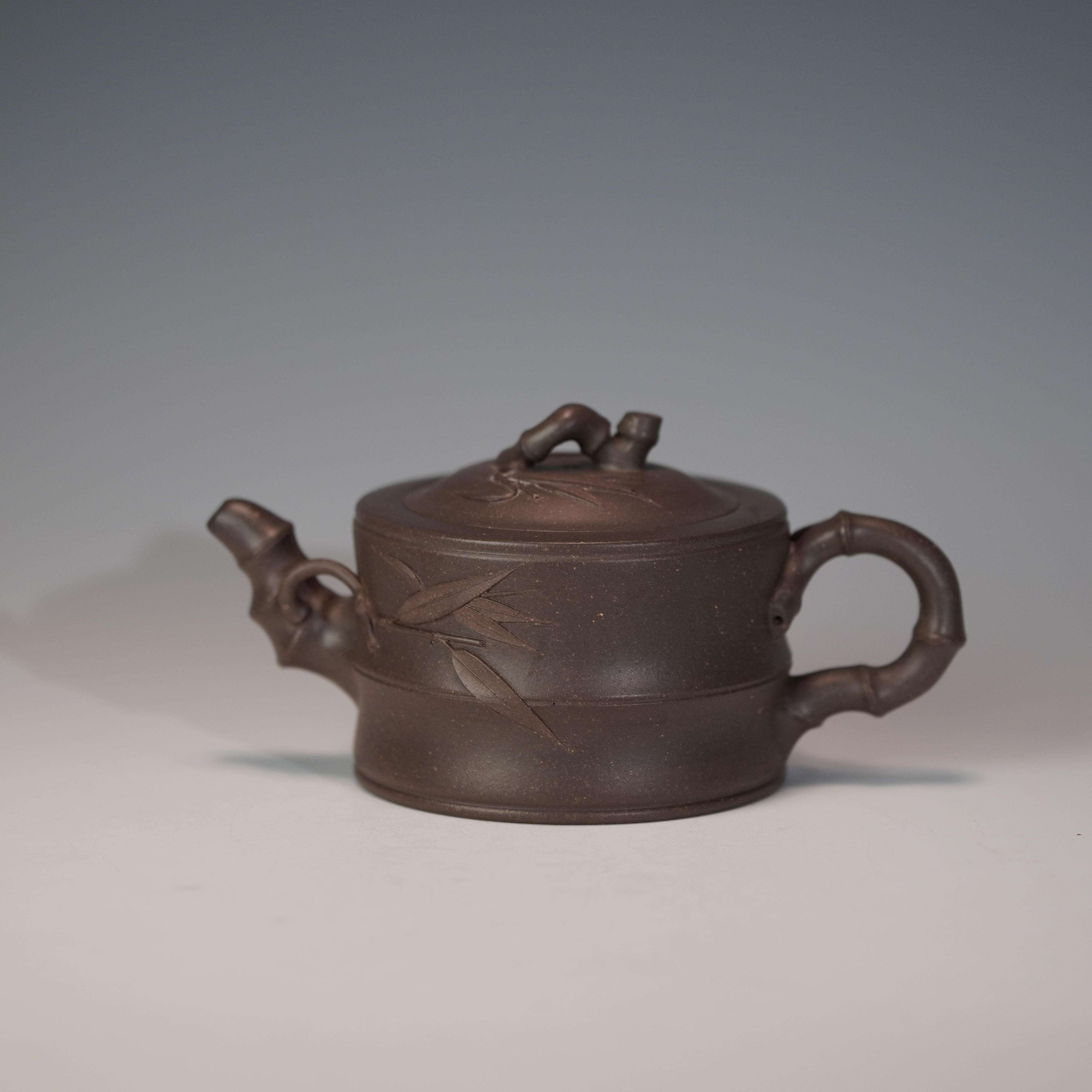 lot.21360 王凯丽 蟹壳青竹段壶 175cc