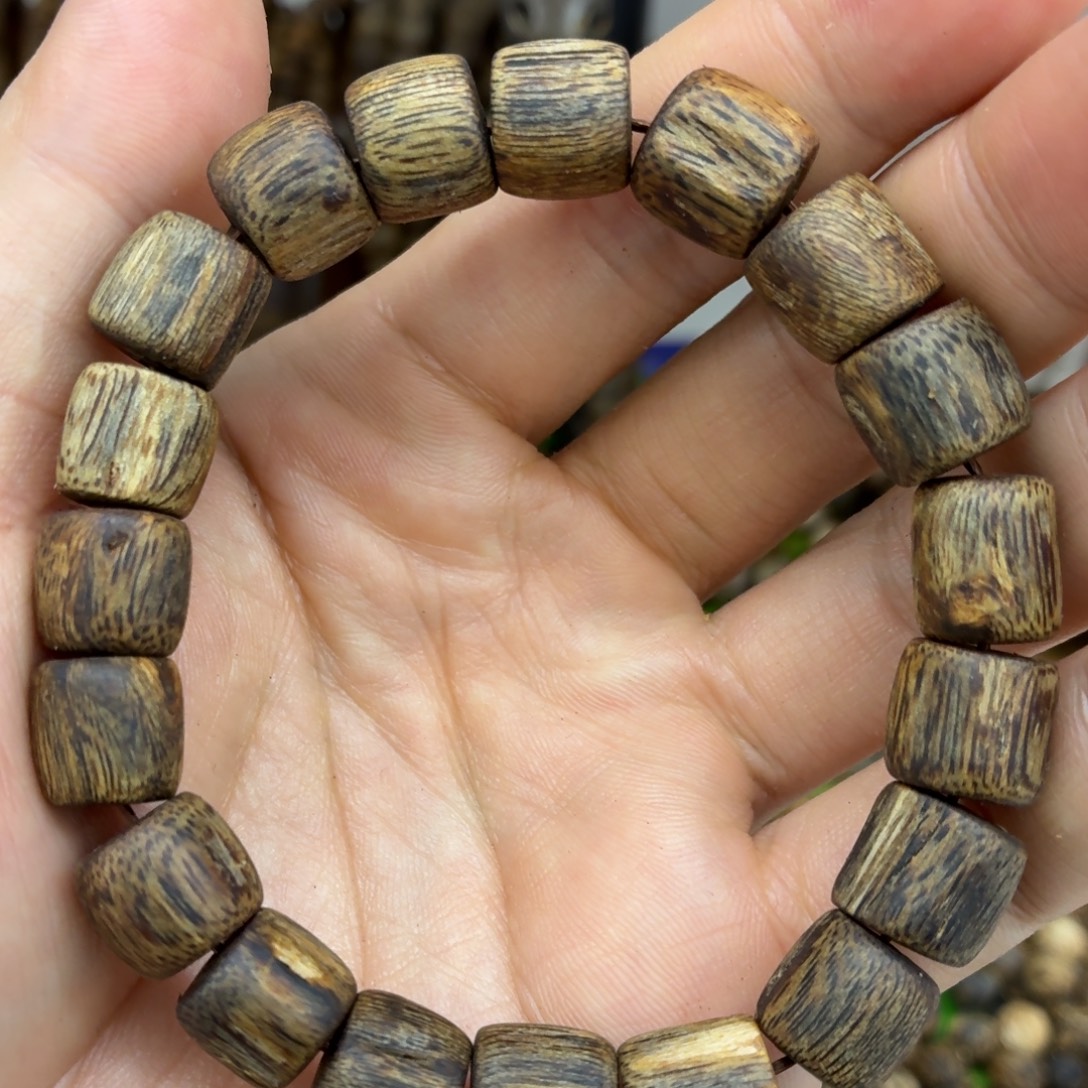 沉香沉香碎屑13克沉水浮桶珠