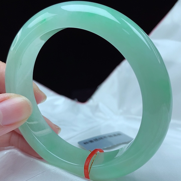 翡翠未镶嵌手镯54圈3097