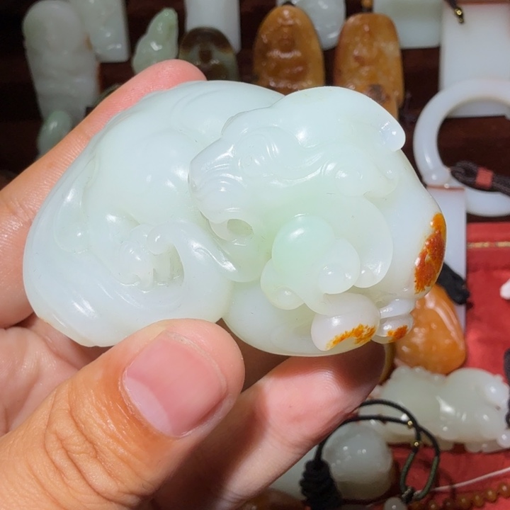 和田玉未镶嵌颈饰王*