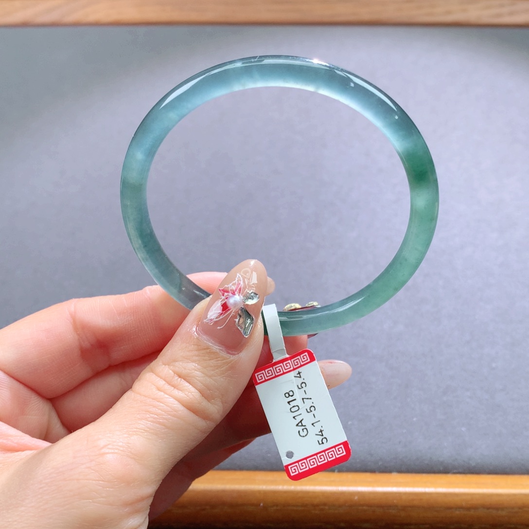 翡翠手镯未镶嵌天然翡翠手镯叮当镯