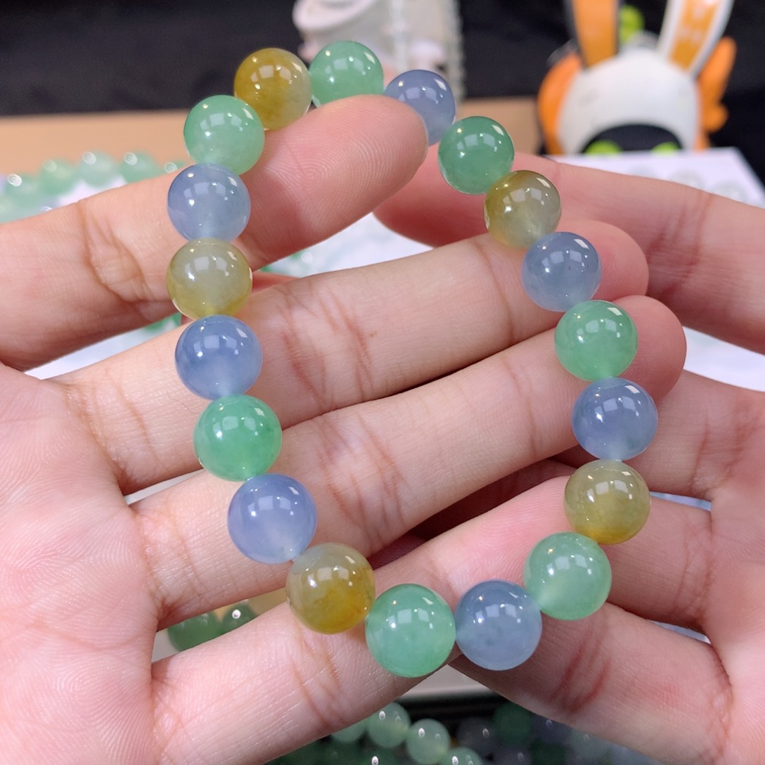 翡翠手链未镶嵌翡翠