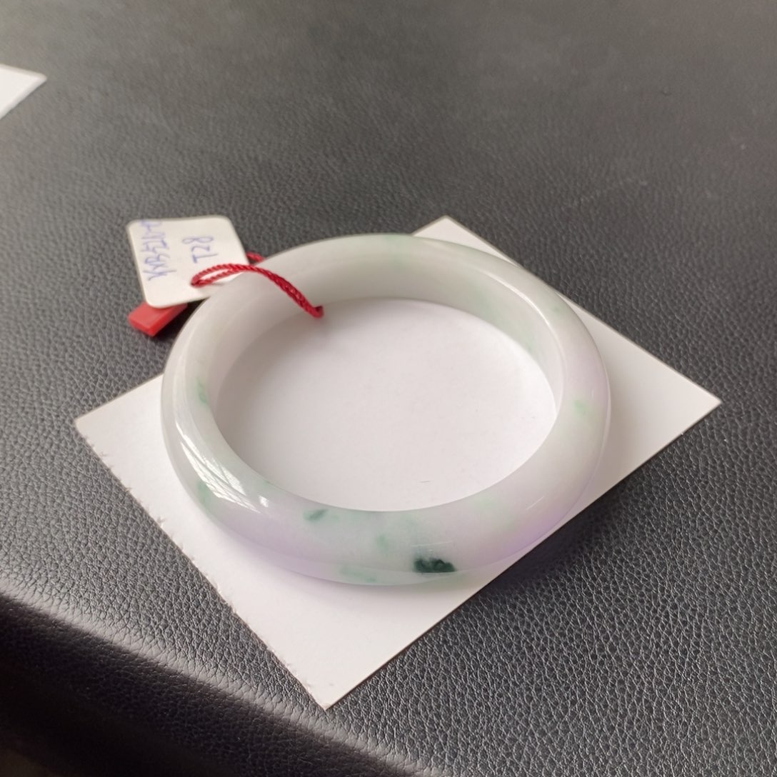 翡翠手镯未镶嵌天然翡翠手镯