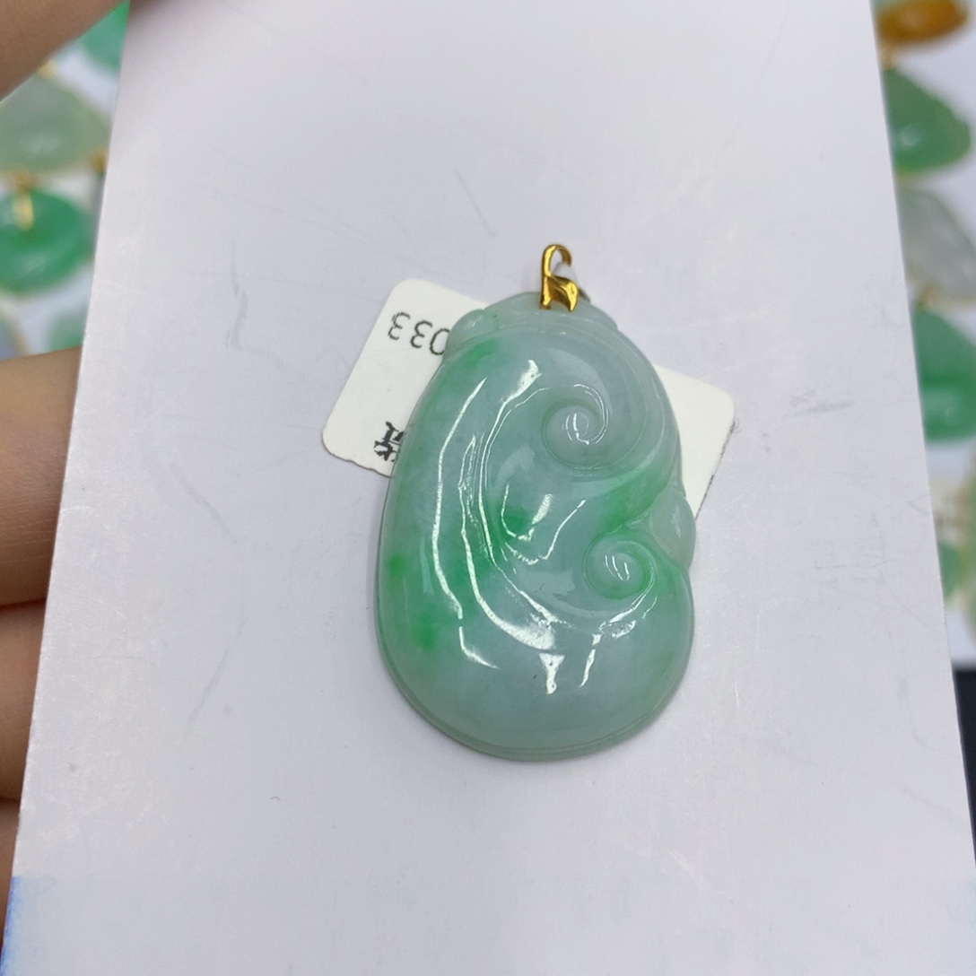 翡翠未镶嵌颈饰翡翠