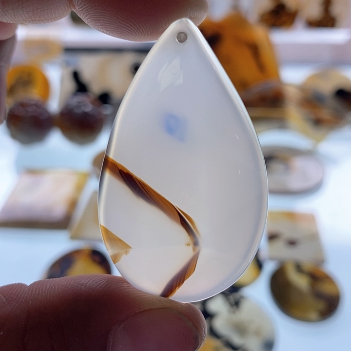 玛瑙/玉髓颈饰未镶嵌