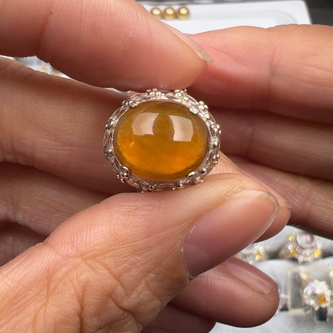 定制翡翠未镶嵌A货