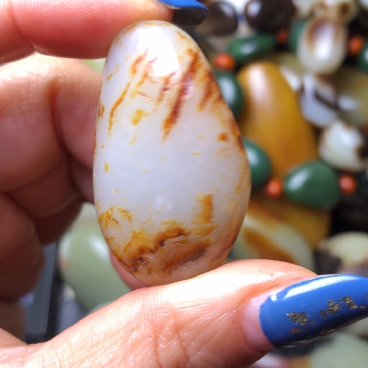 和田玉未镶嵌珠宝奇石