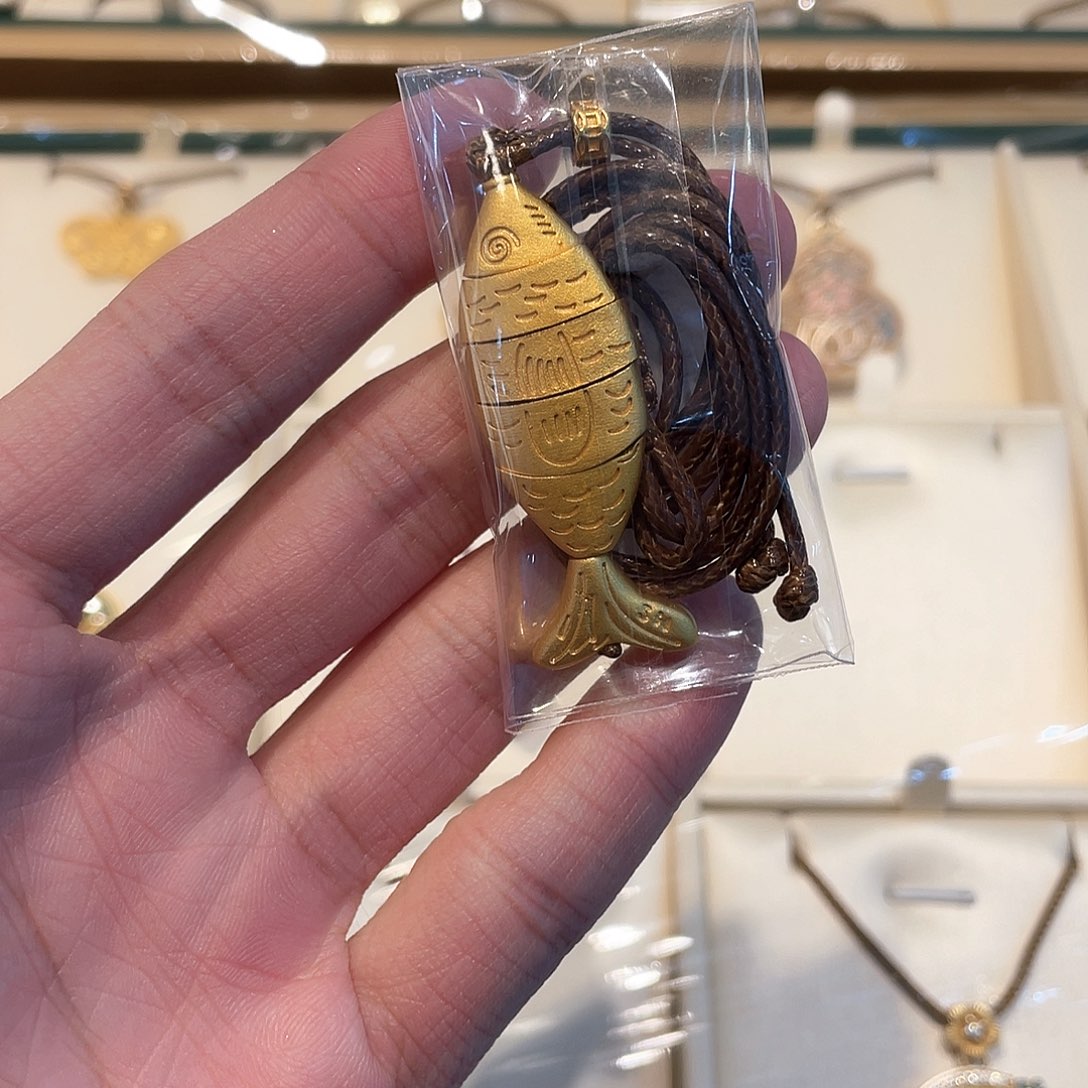 珐琅足银金鱼吊坠