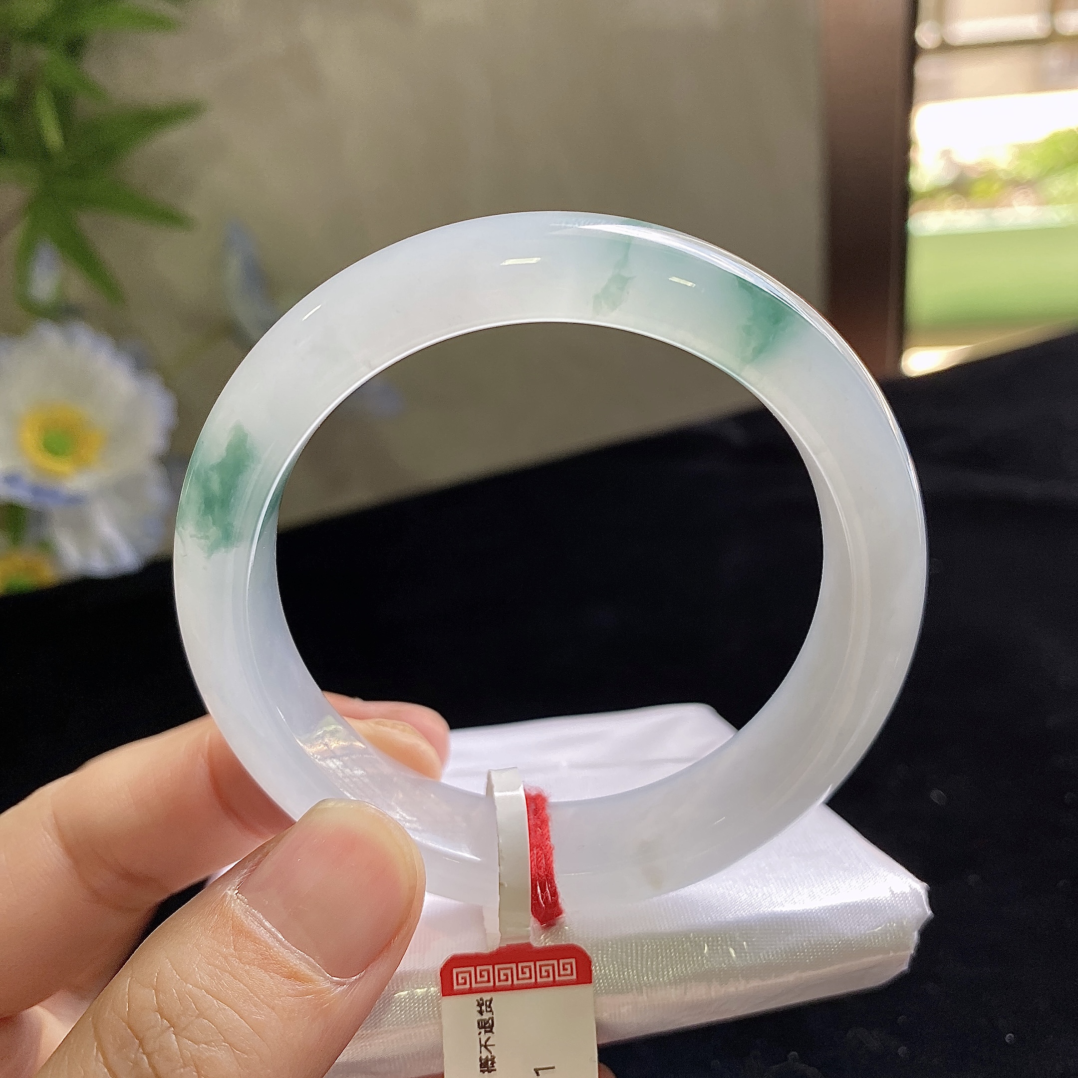 缅甸天然A货翡翠上等玉手镯子翡翠直播间上新品高冰种飘花正装53