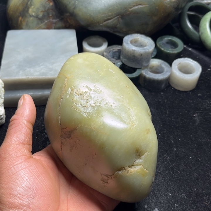 和田玉（糖玉）未镶嵌珠宝半成品